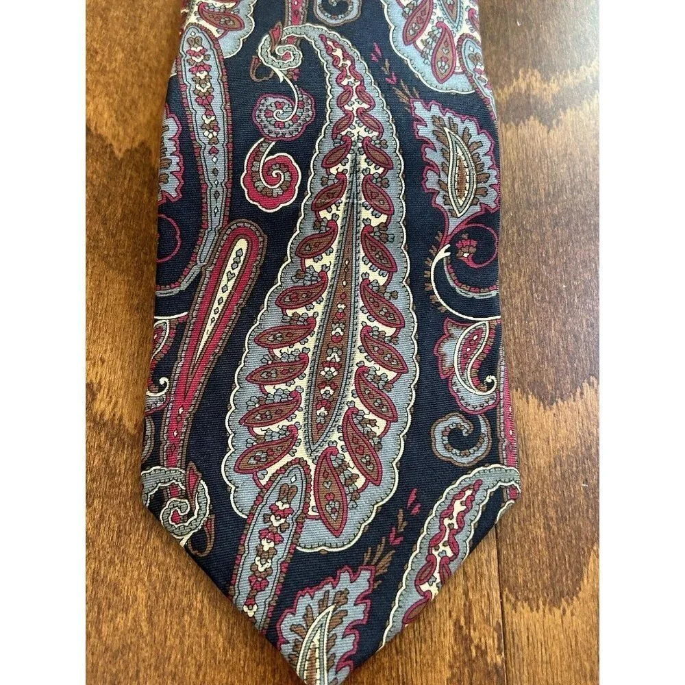 Christian Dior Designer Mens SILK‎ Black & Red Paisley Tie Italy